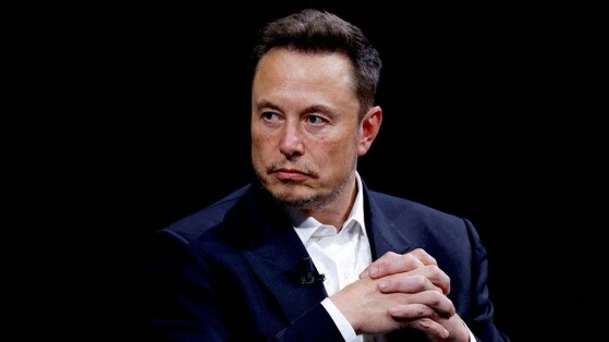 Elon Musk prédit que l'un des hommes les plus riches au monde sera 'anéanti' pour avoir été contre lui