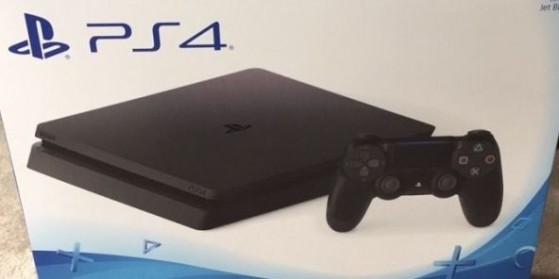 La PS4 Slim officialisée !