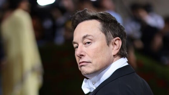 Elon Musk prêt à tout pour arrêter le 'boycott' dont X serait la victime, jusqu'à intenter une action en justice