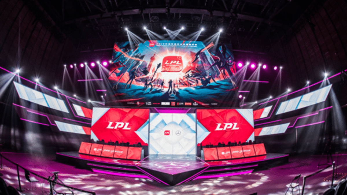 LPL：兩名選手因直播中不當行為受到製裁