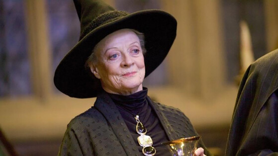 'J’ai le cœur brisé', la grande famille Harry Potter se souvient de Maggie Smith et lui rend hommage